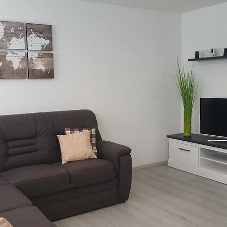 Komfortable Ferienwohnung Waghaeusel Ngoại thất bức ảnh