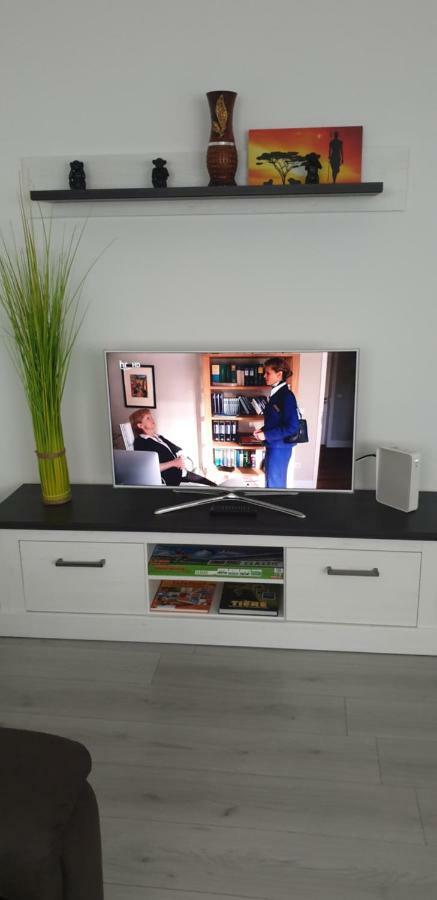 Komfortable Ferienwohnung Waghaeusel Ngoại thất bức ảnh
