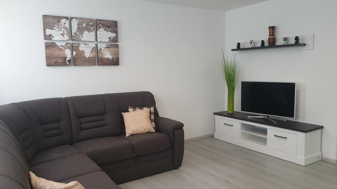 Komfortable Ferienwohnung Waghaeusel Ngoại thất bức ảnh